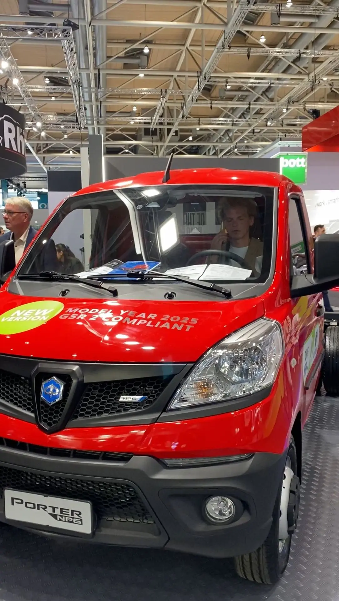 Piaggio 'meeting room' truck, a low-emissions LPG last mile small truck